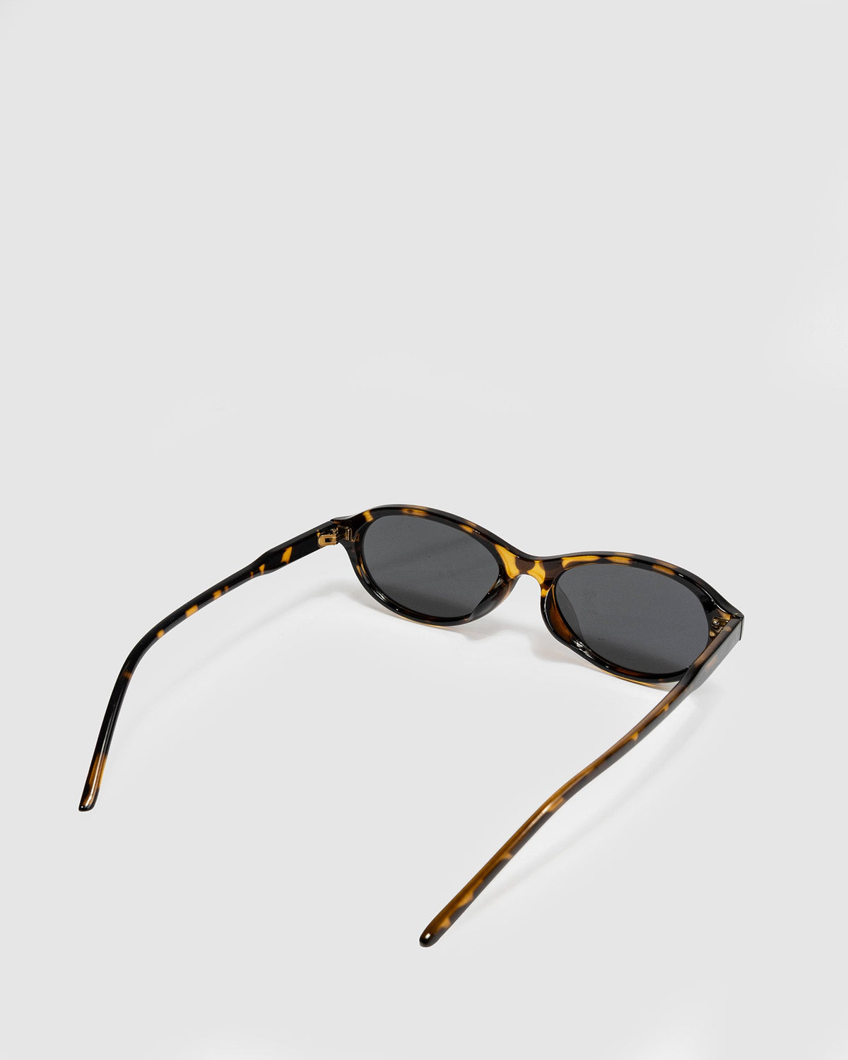 Colette by Colette Hayman Tortoise Shell Oval Frame Fashion Glasses (Brown)