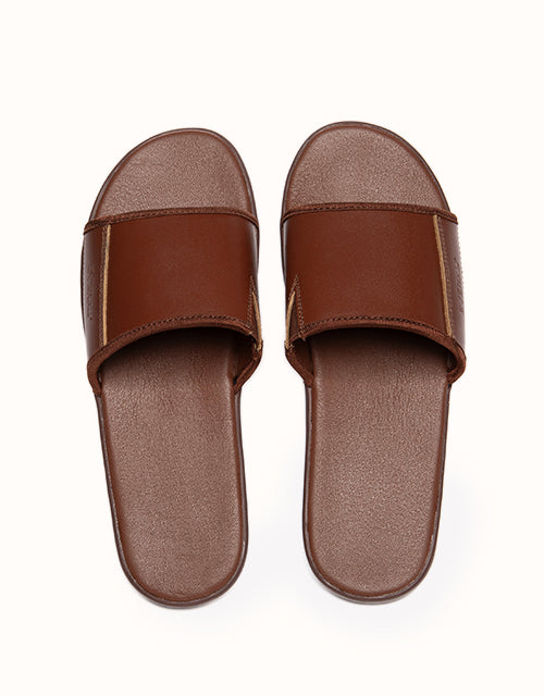 EVERAU® Andy Sandals (Brown)
