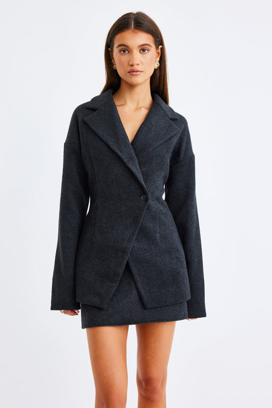 SNDYS JOVIE CINCHED BLAZER (Charcoal)