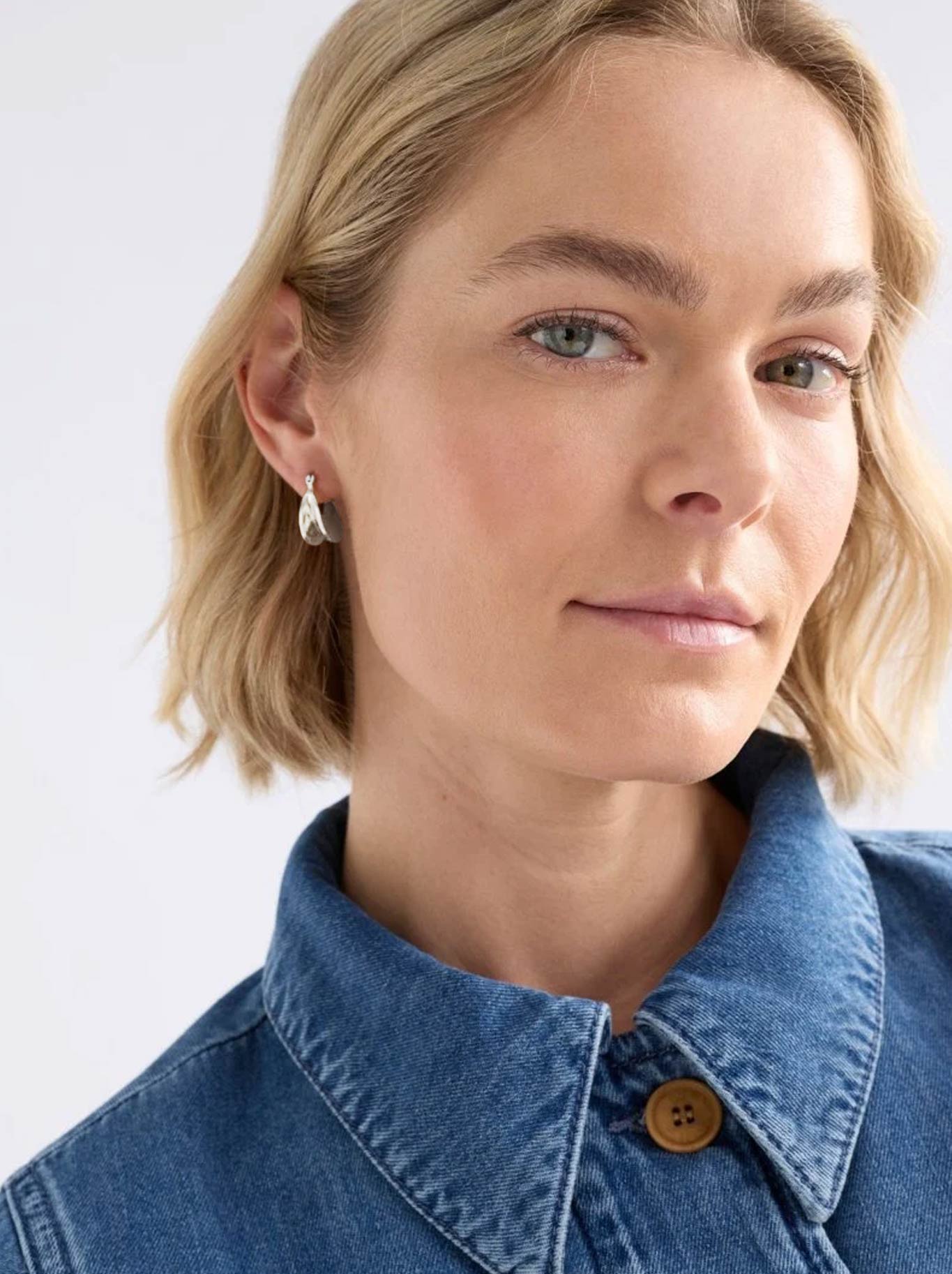 ELK APENN SMALL HOOP EARRING (Silver)