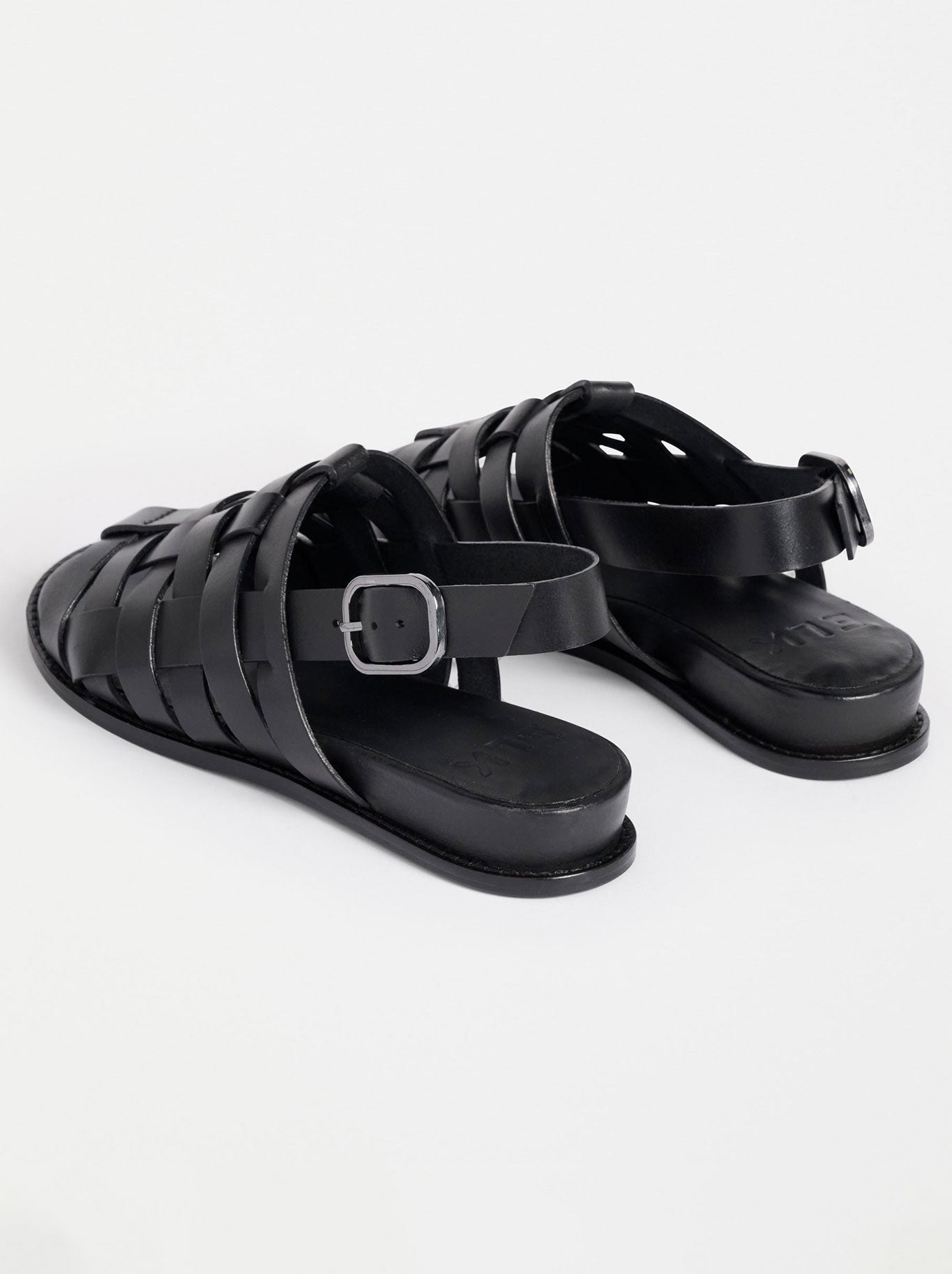 Elk Ostt Sandal (Black)