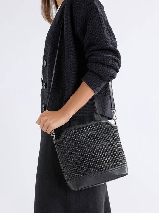 Elk Ledde Crossbody (Black)