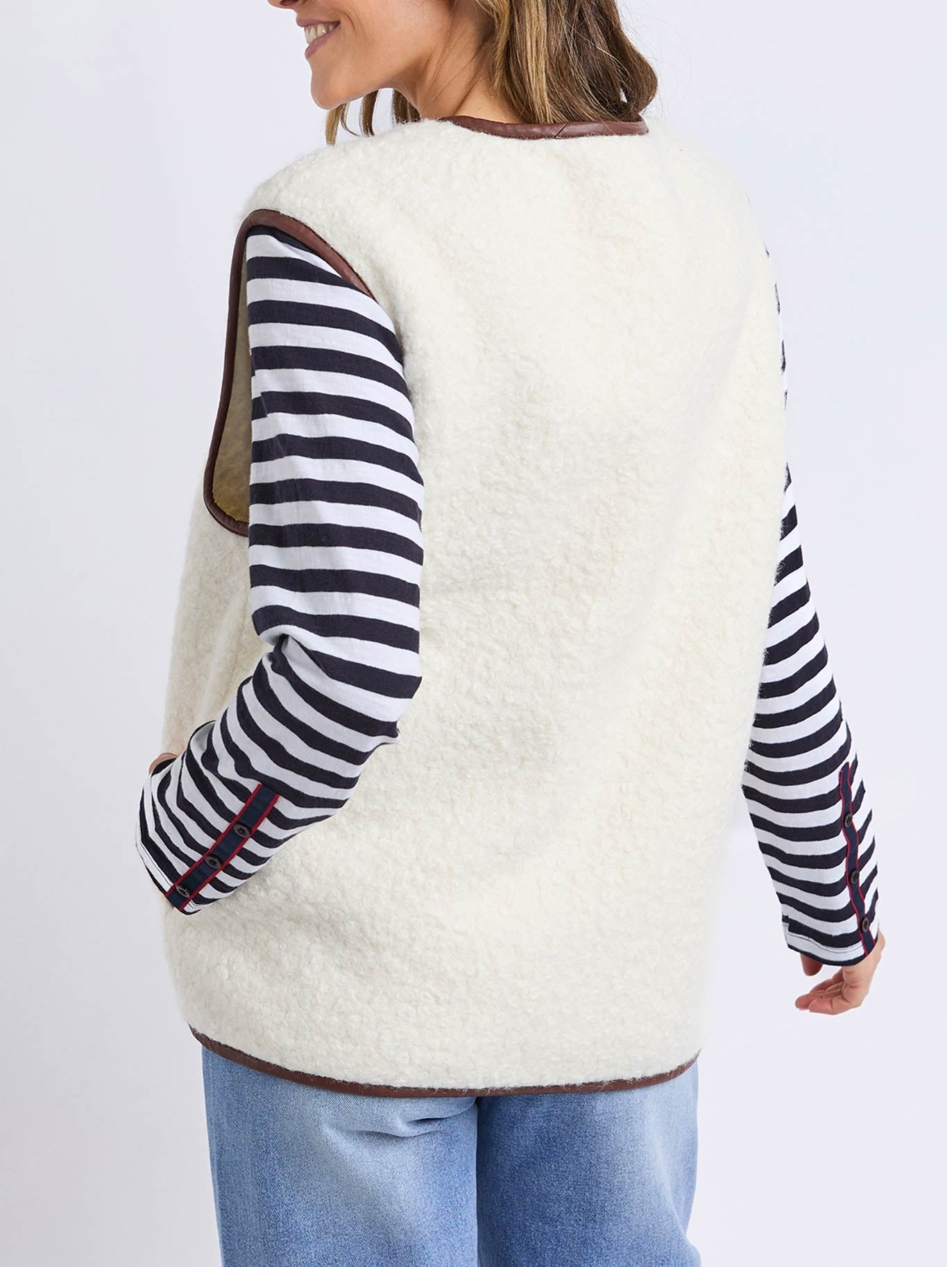 ELM SHERLING VEST (Marshmellow)