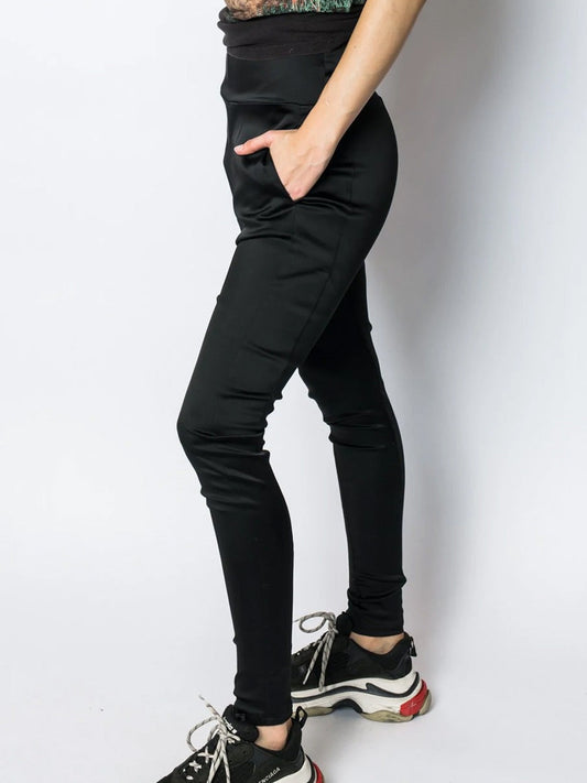 EMPIRE ROSE LUXE HIGH RISE TRAINER (Black)