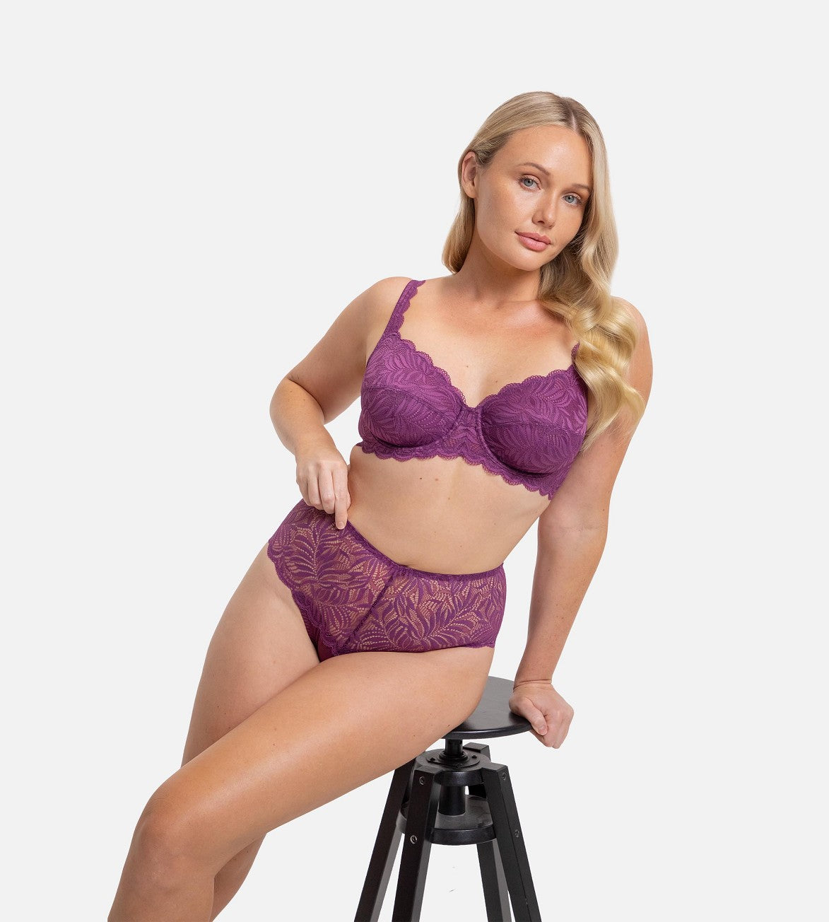 Triumph Essential Lace Balconette Bra (Flower Purple)