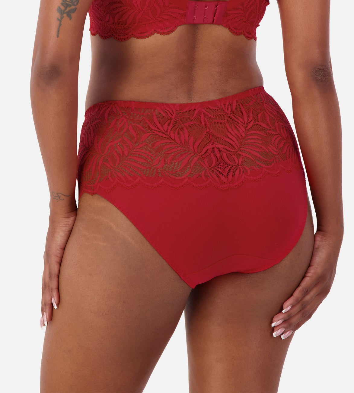 Triumph Essential Lace Maxi (Mars Red)