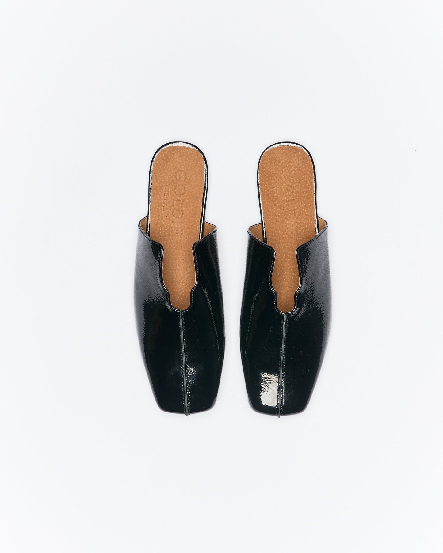 Walnut Melbourne Estelle Leather Mule (Black Crinkle)