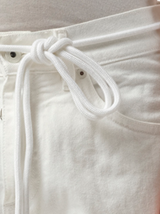 OFF- Slim Back Dart Jeans (White)