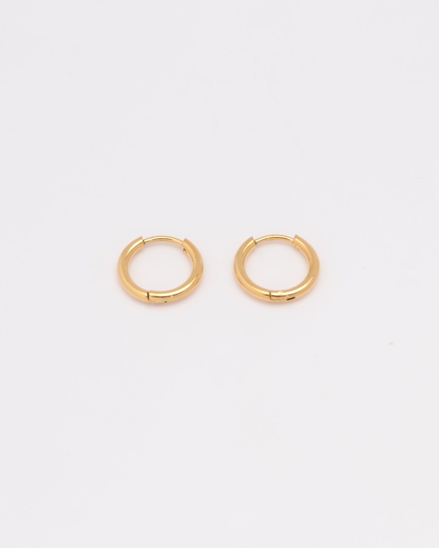 Heychic Luminara Small Hoop Earrings (Gold)
