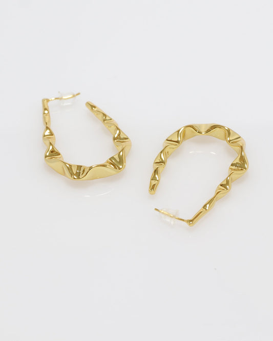 Heychic Lyra Irregular Texturised Enveloping Earrings (Gold)