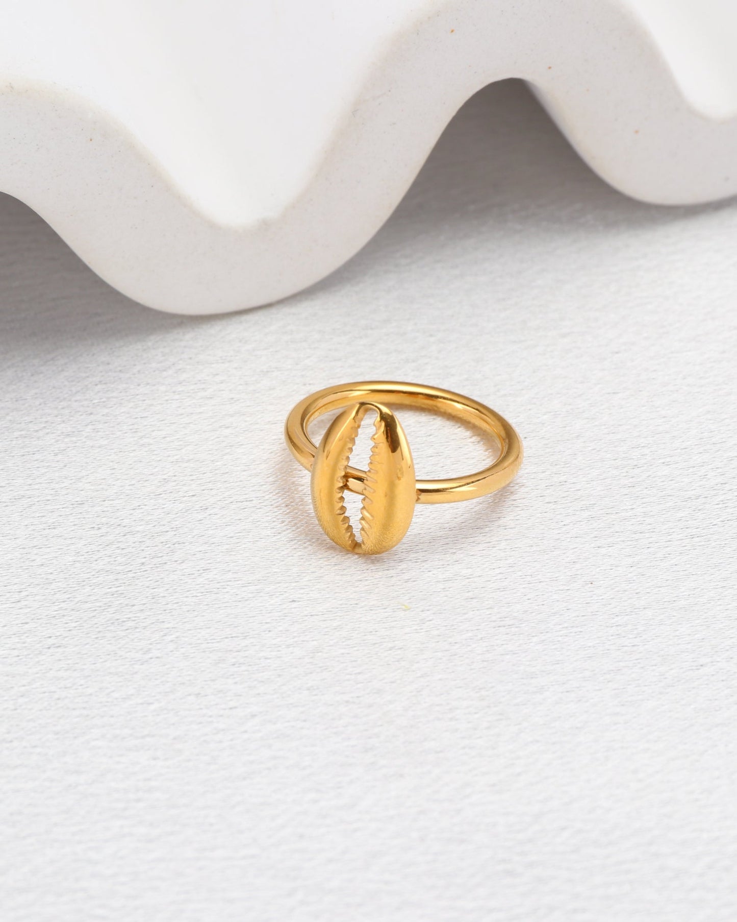 Heychic Oceanna Shell Ring (Gold)