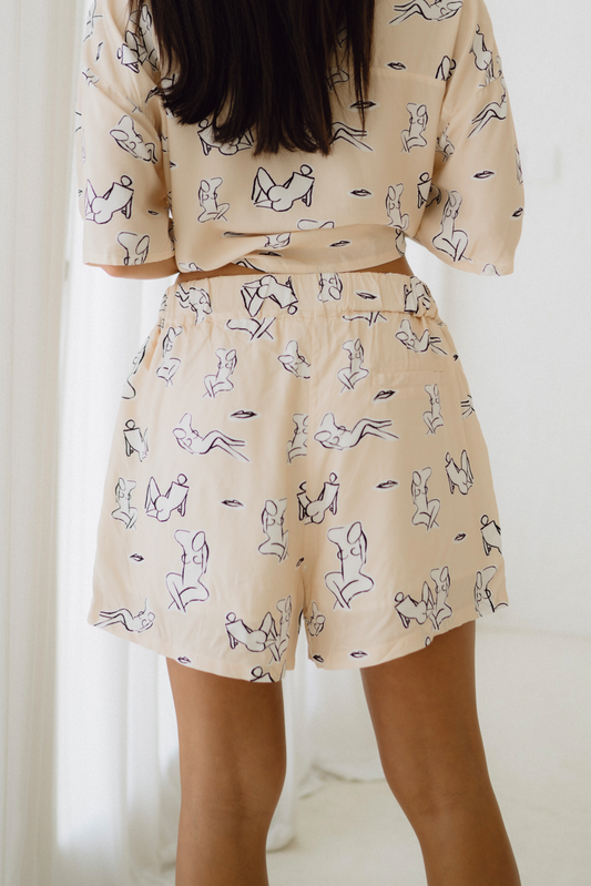 Heychic Body Abstract Shorts (Beige)