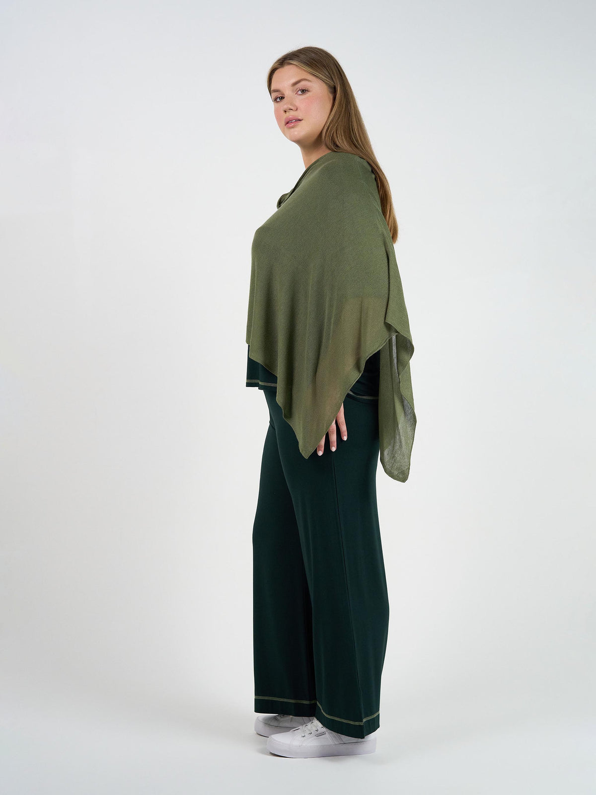 Lou Lou Carrie Cashmere & Bamboo Knit Poncho (Olive)
