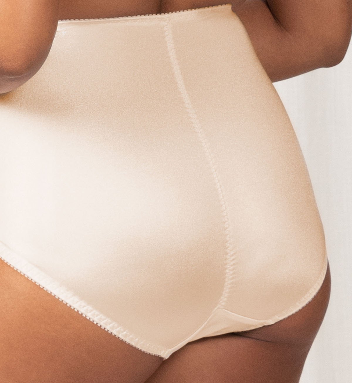 Triumph Jolly Comfort Shapewear Brief (Fresh Powder)