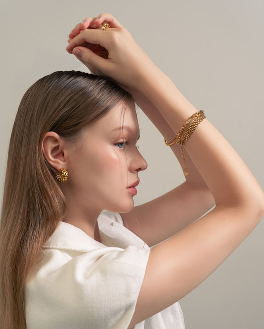 LAVANA Latch Link Gold Bracelet
