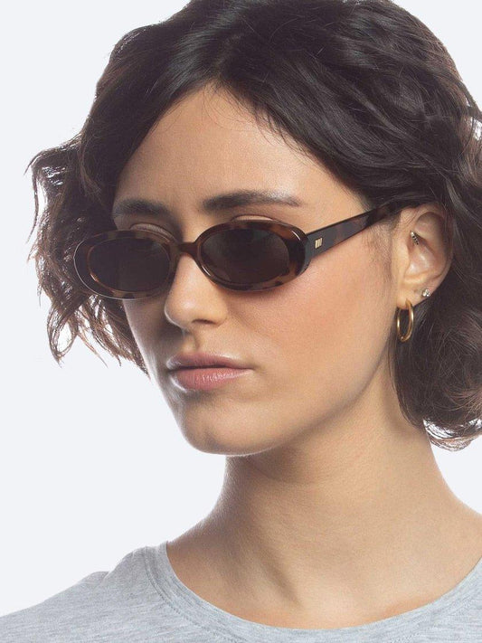 LE SPECS OUTTA LOVE SUNGLASSES (Caramel)