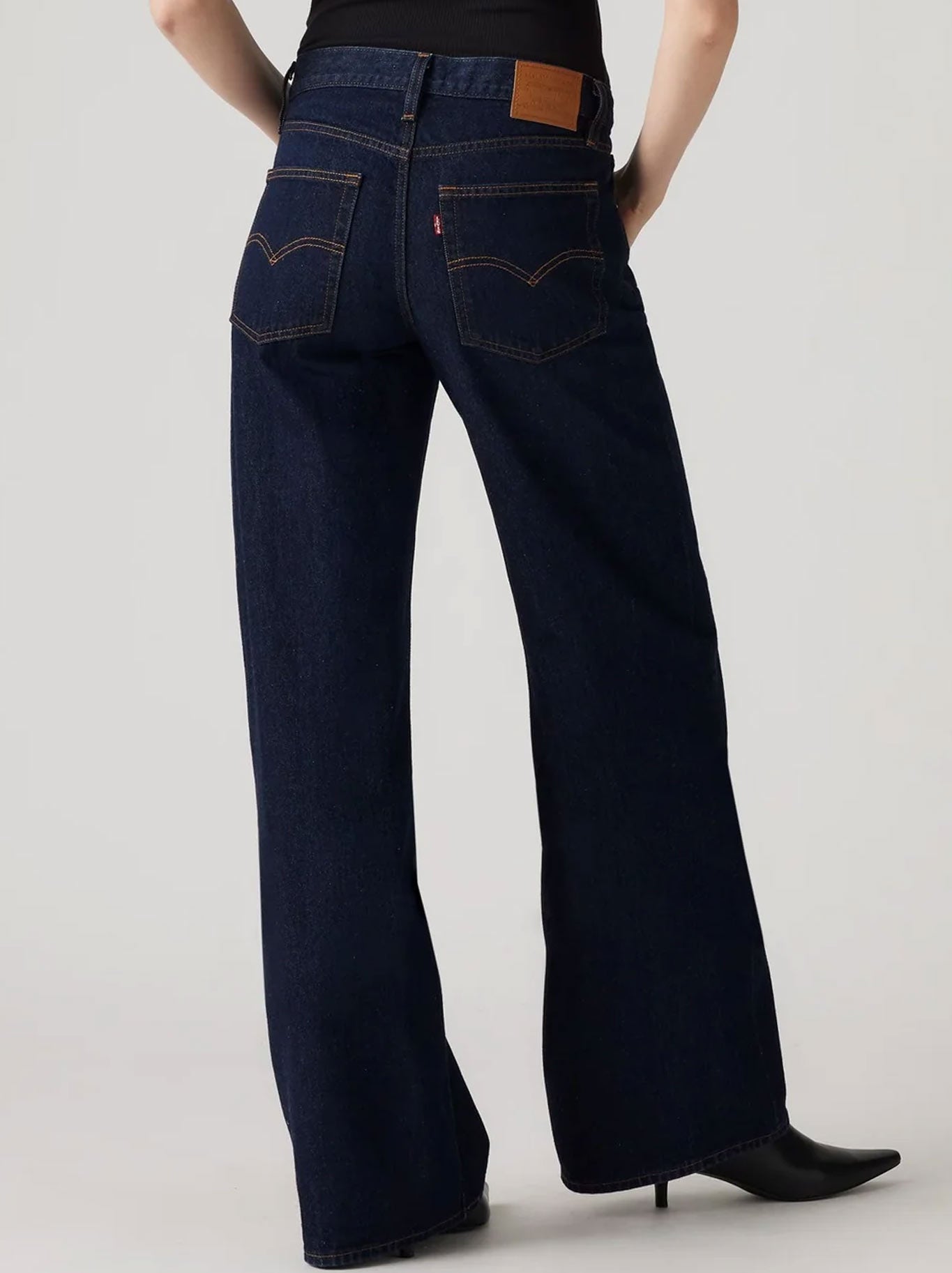 LEVI'S XL STRAIGHT JEAN (Nice Dreams)