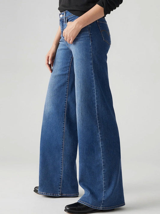LEVI'S 318 SHAPING WIDE LEG JEAN (Clever Girl)