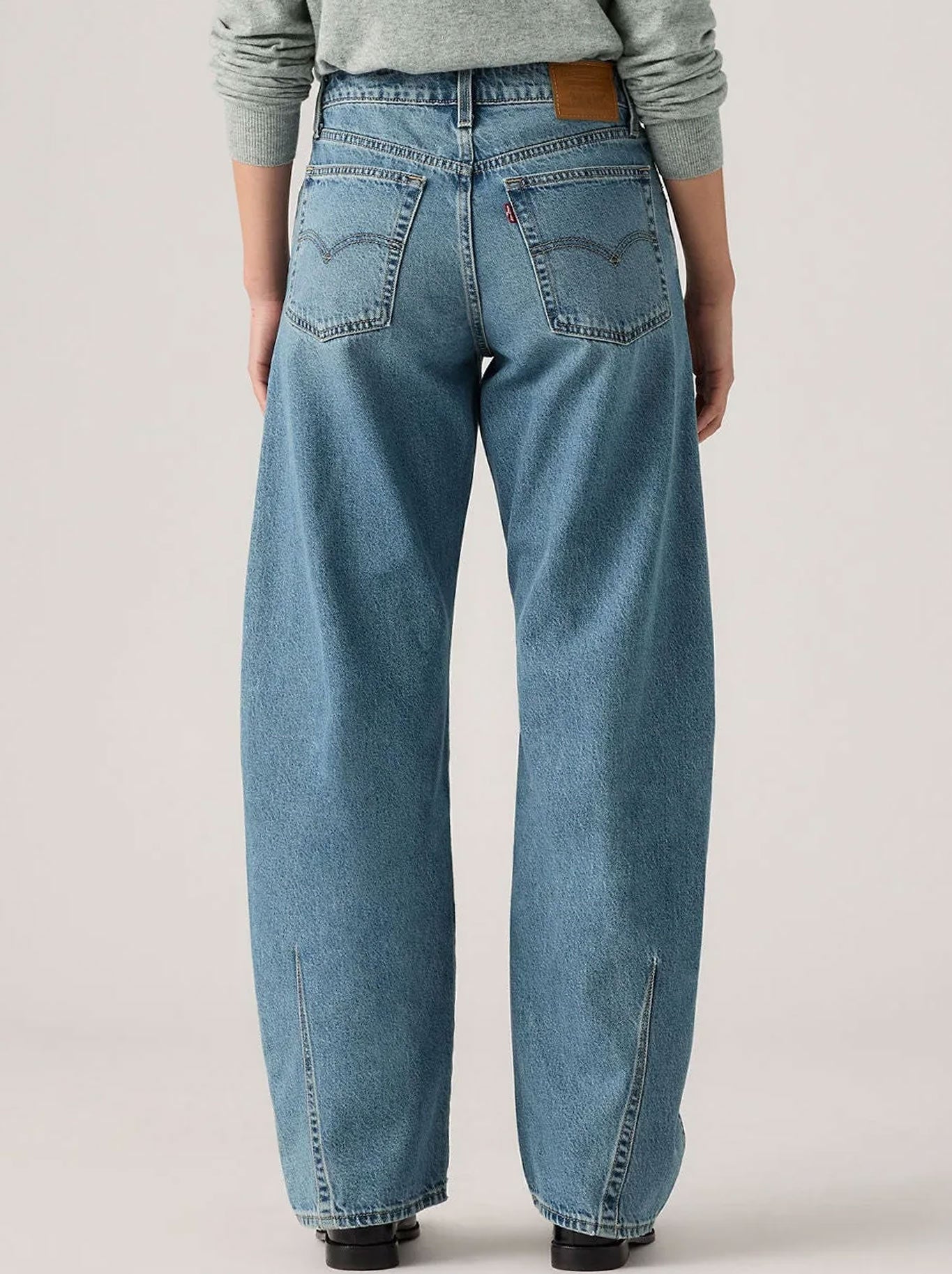 LEVI'S BAGGY DAD BARREL JEAN (Easy Days)