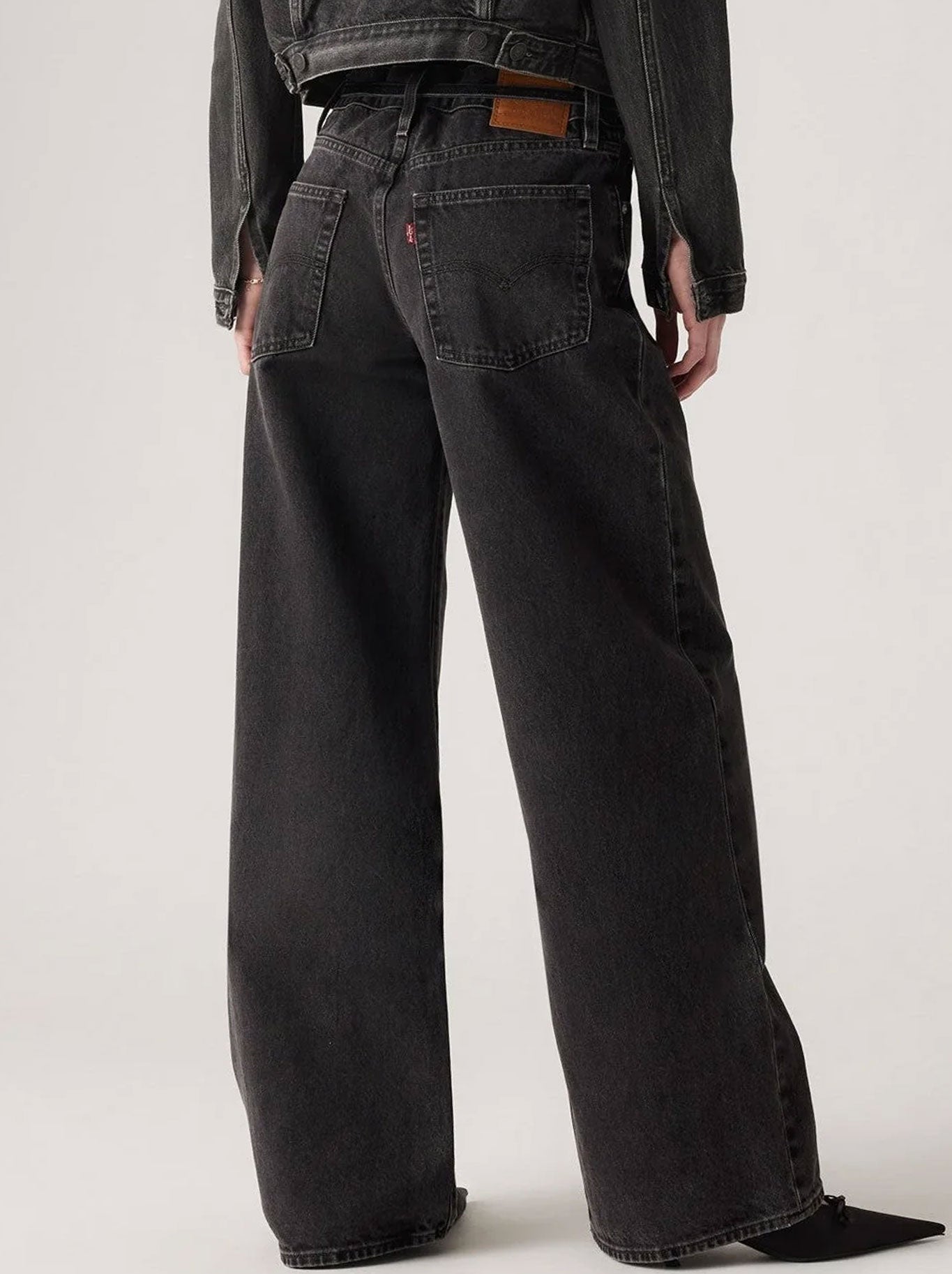 LEVI'S XL STRAIGHT JEAN (Influential Lady)