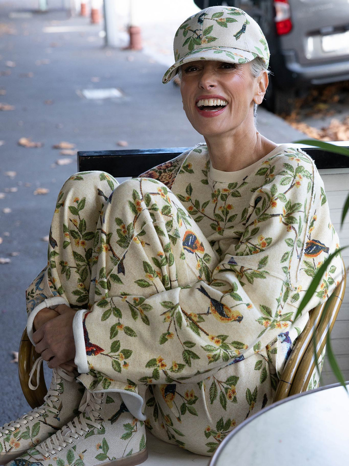 M.A DAINTY THE CAP (Birds)