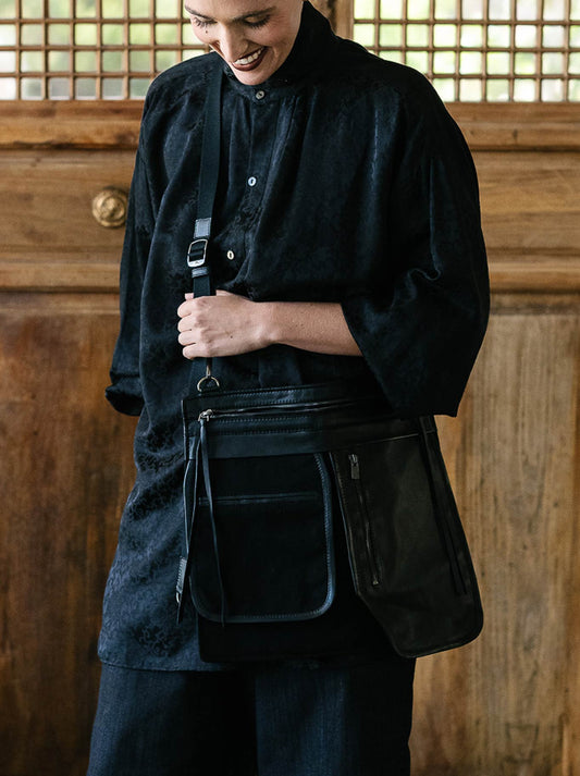 M.A DAINTY WAKER BAG (Black)