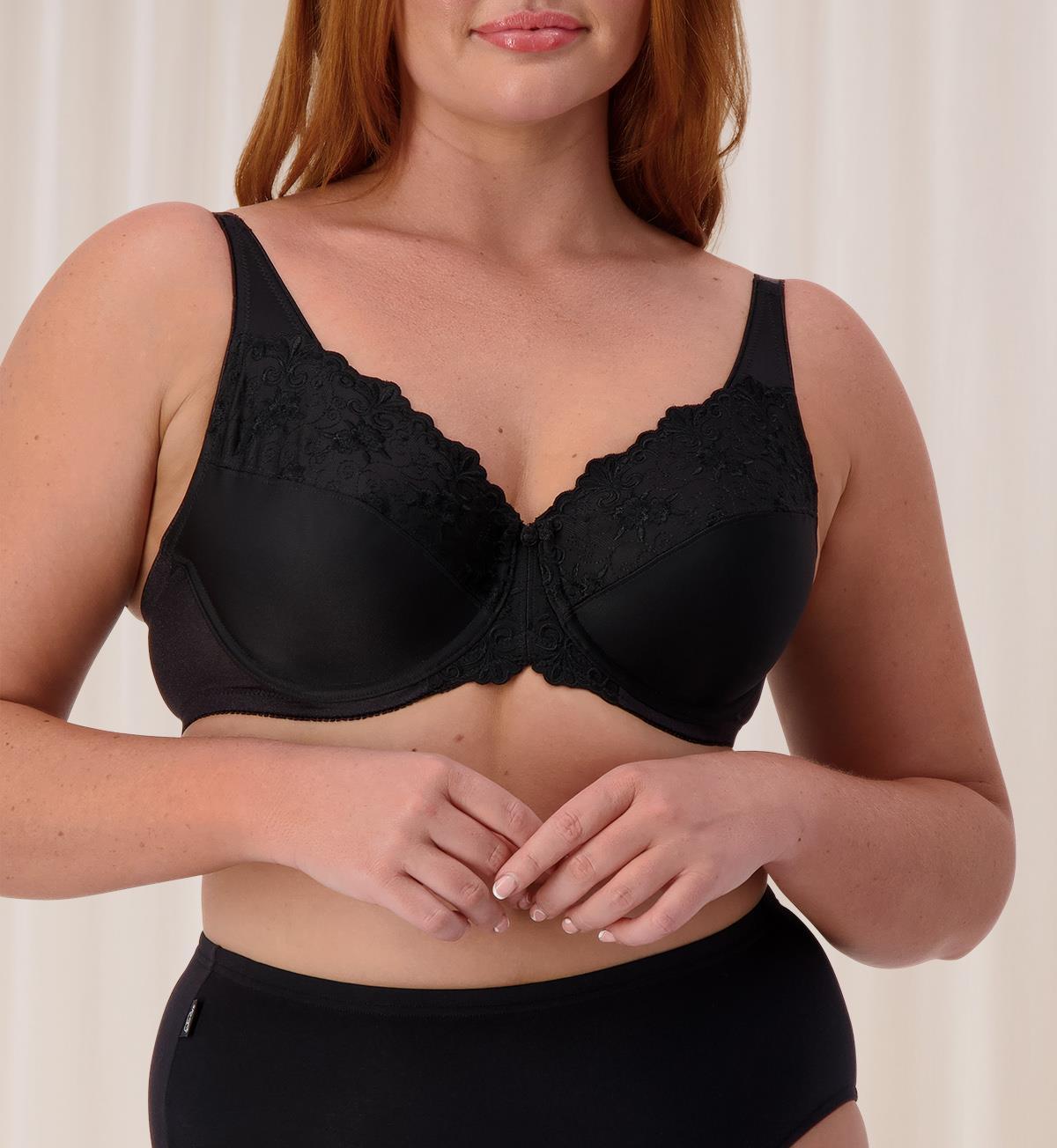 Triumph Embroidered Minimiser Bra (Black)