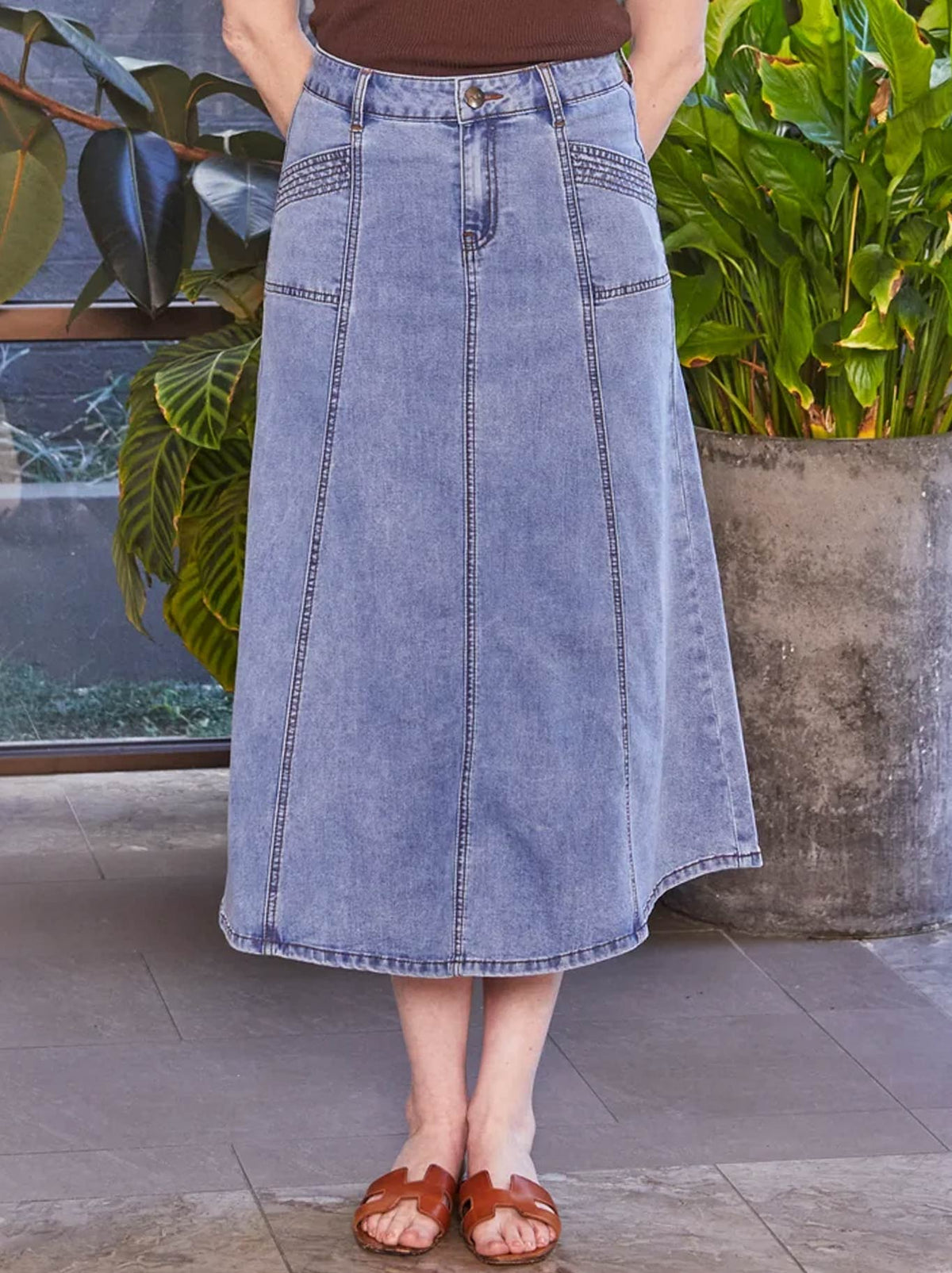 New London Kenley Midi Skirt (Dark Wash)