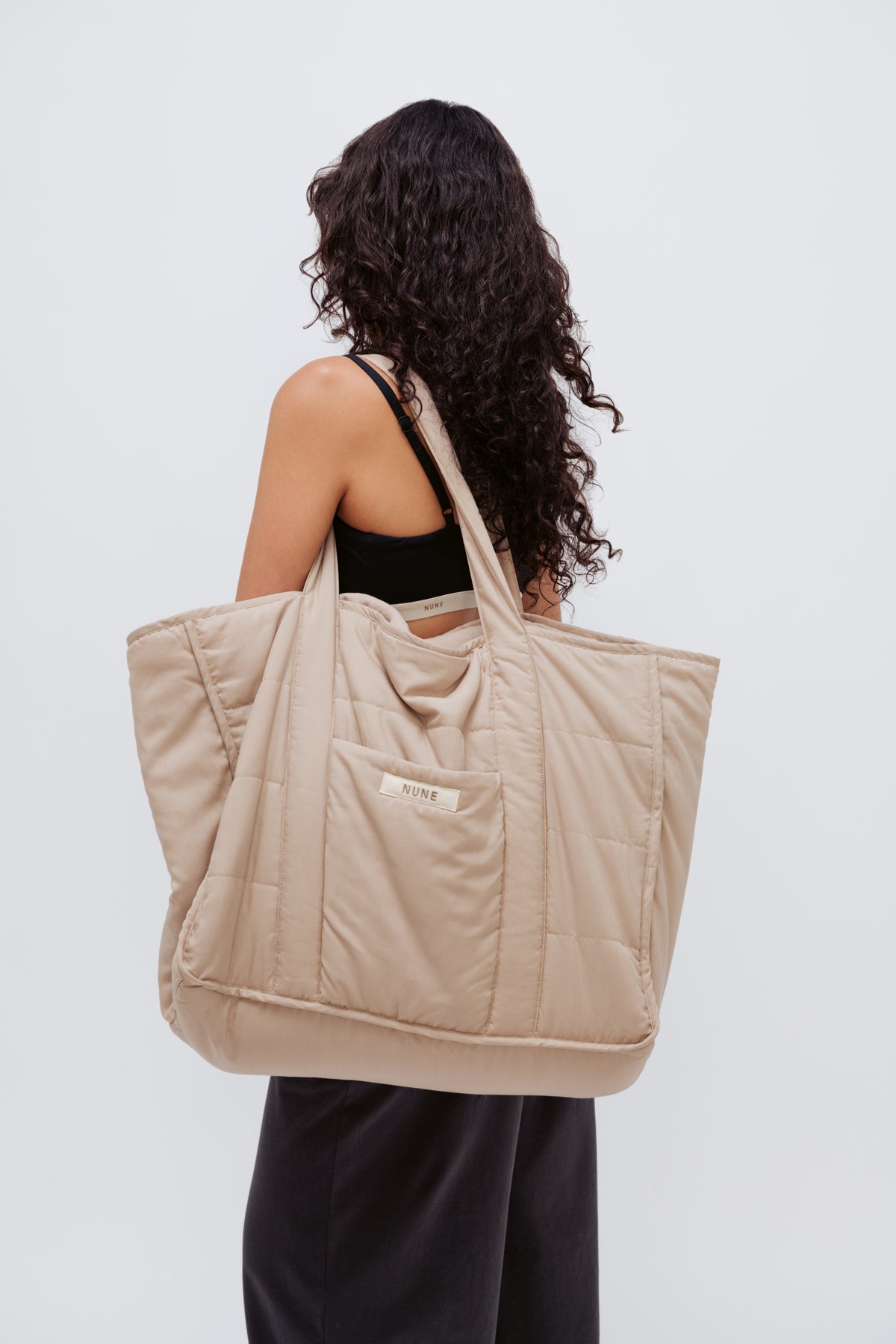Image of Accessories. Product name - Doona Tote Oat in Oat colour by brand - NUNE