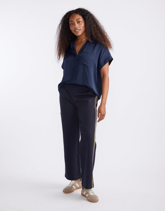White & Co. Timeless Straight Leg Ponte Pant (Navy/Khaki)