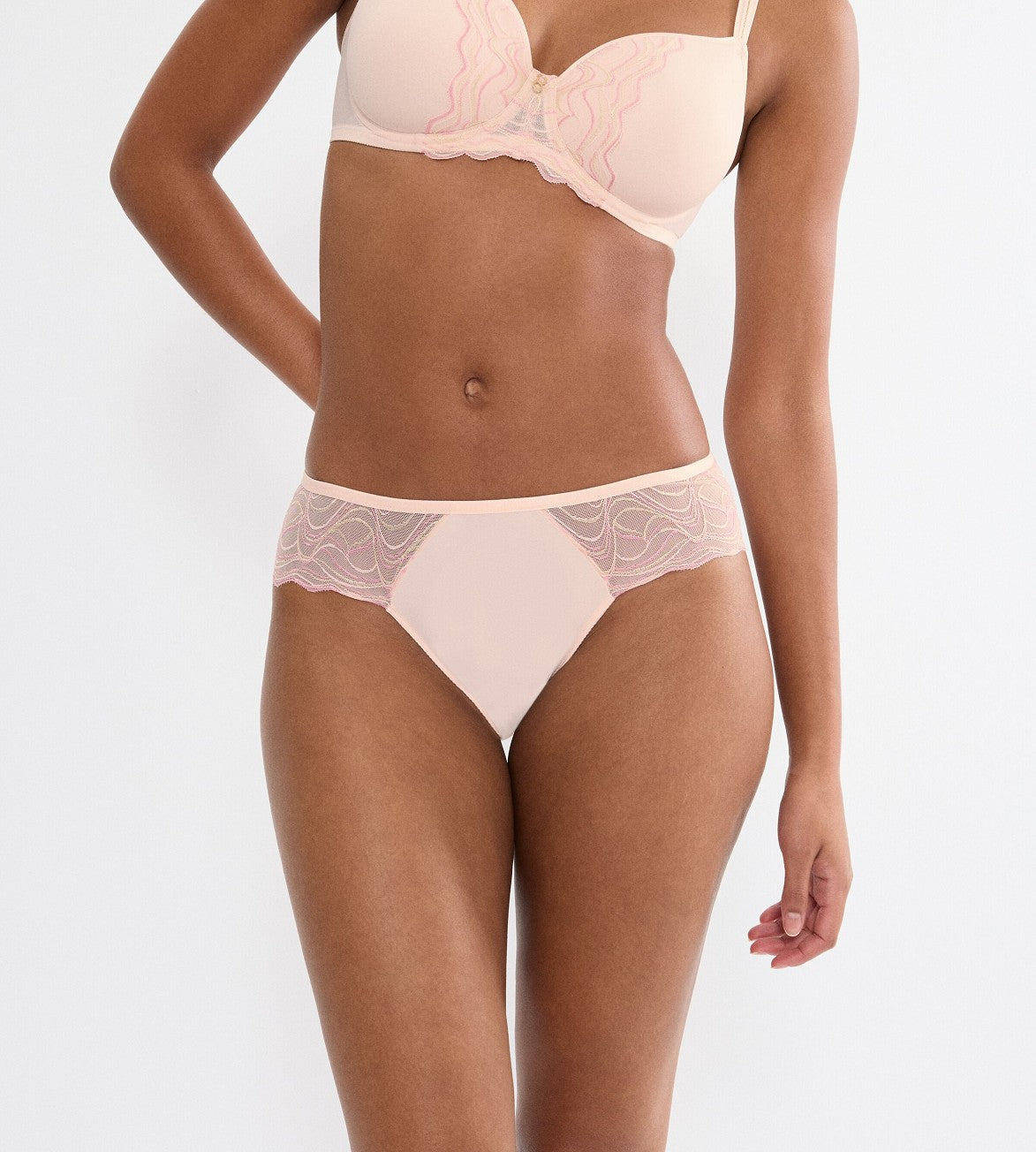 Triumph Palina Waves Of Glow Hipster Briefs (Porcelain)