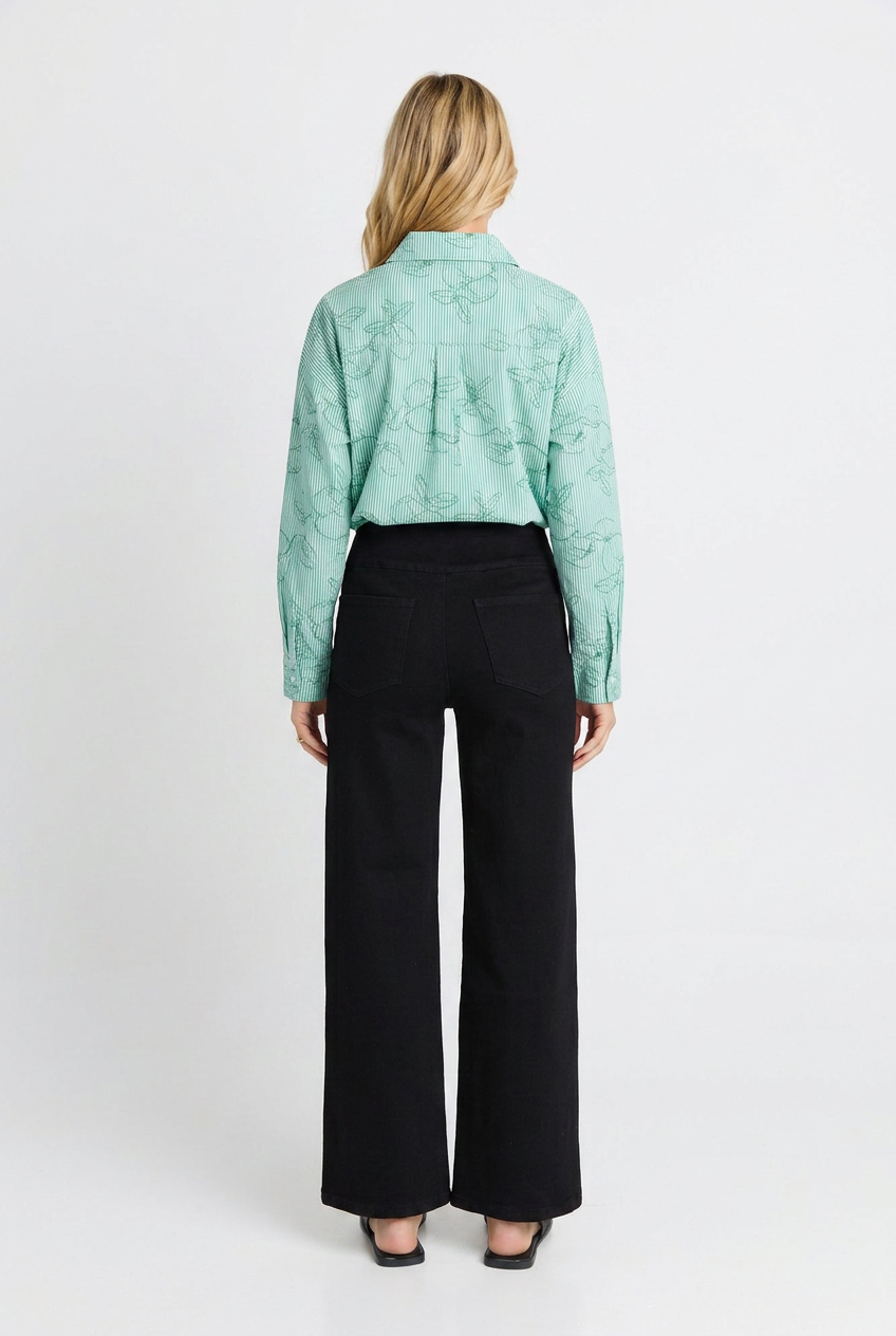 Betty Basics Straight Stretch Jean (Black)