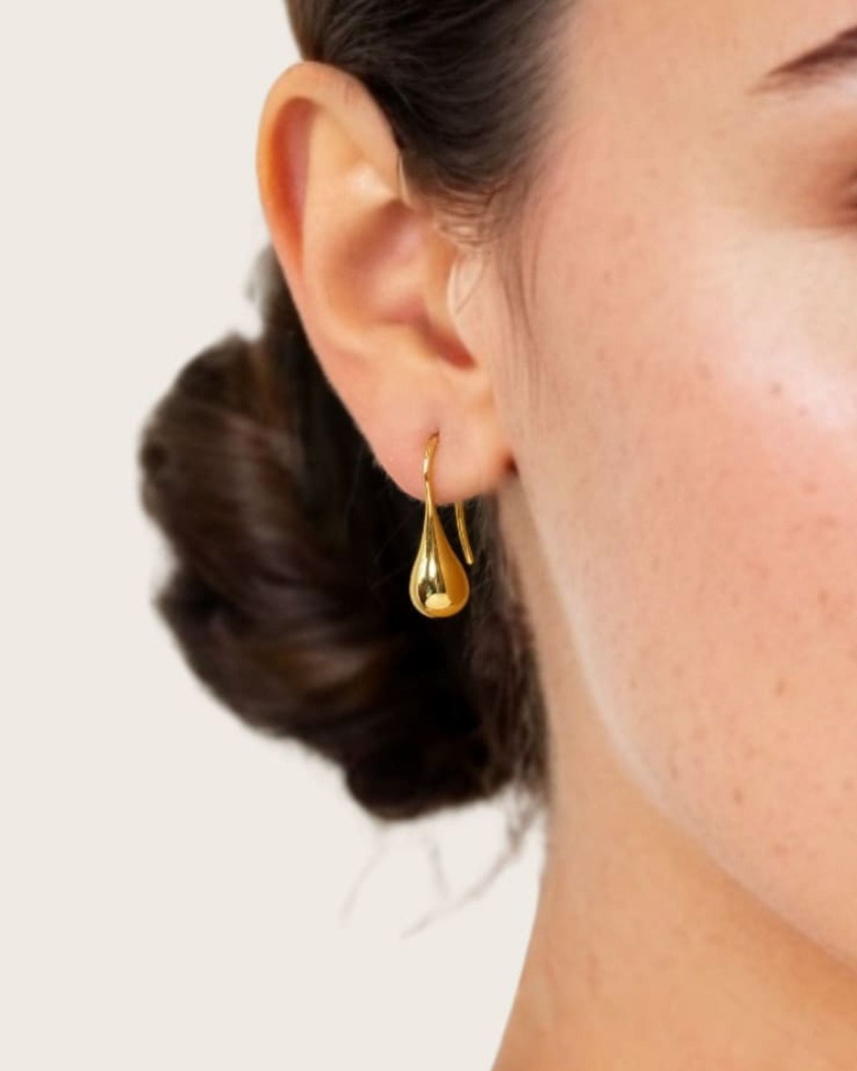 LAVANA Raindrop Hook Silver Drop Earrings