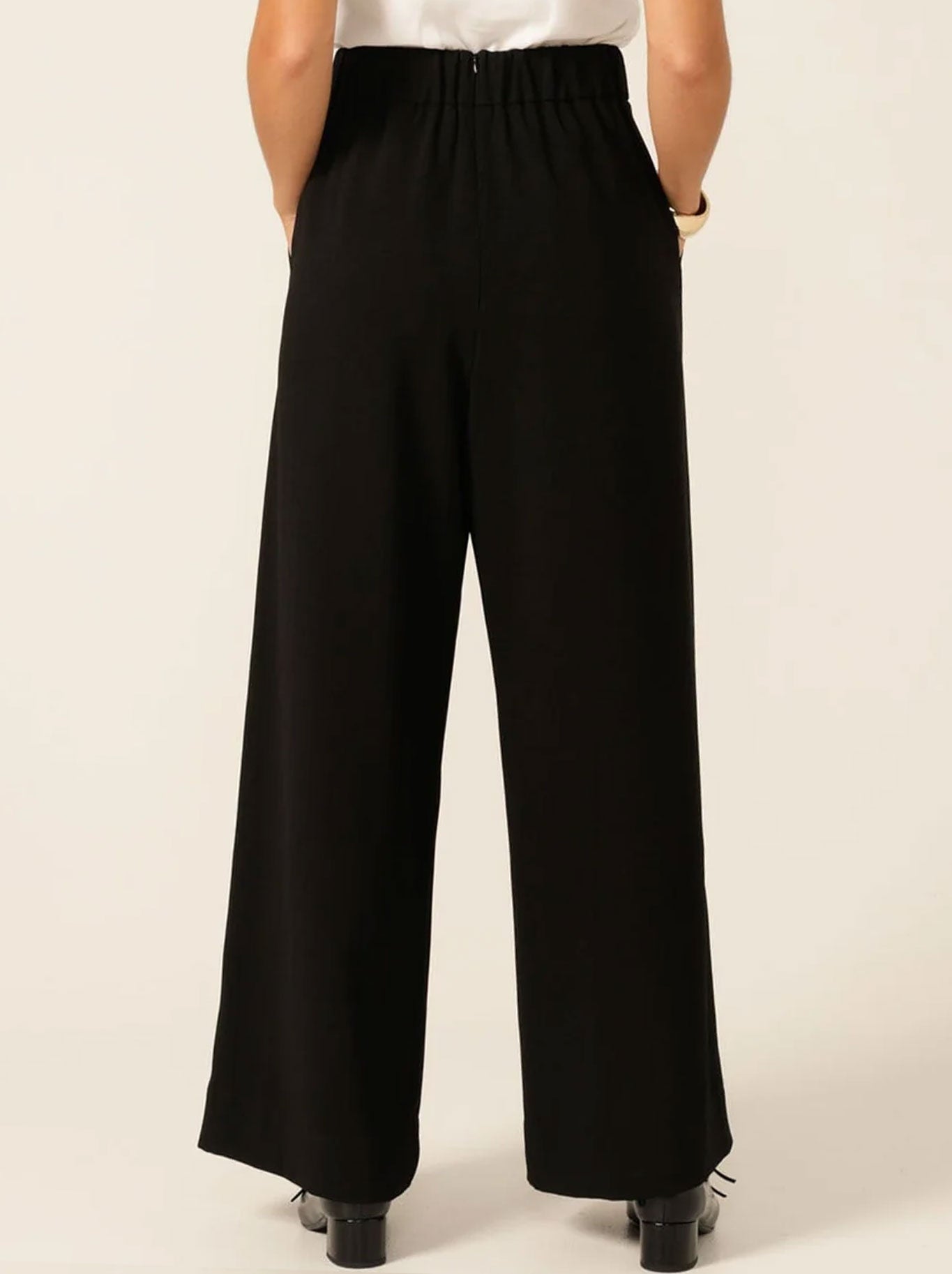SACHA DRAKE PLEATED TROUSER (Black)