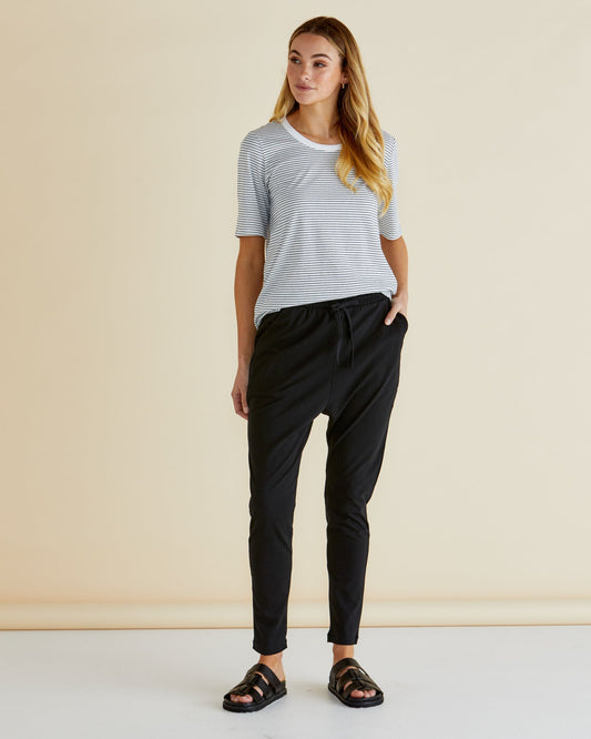 Betty Basics Jade Drop-Crotch Pants (Black)