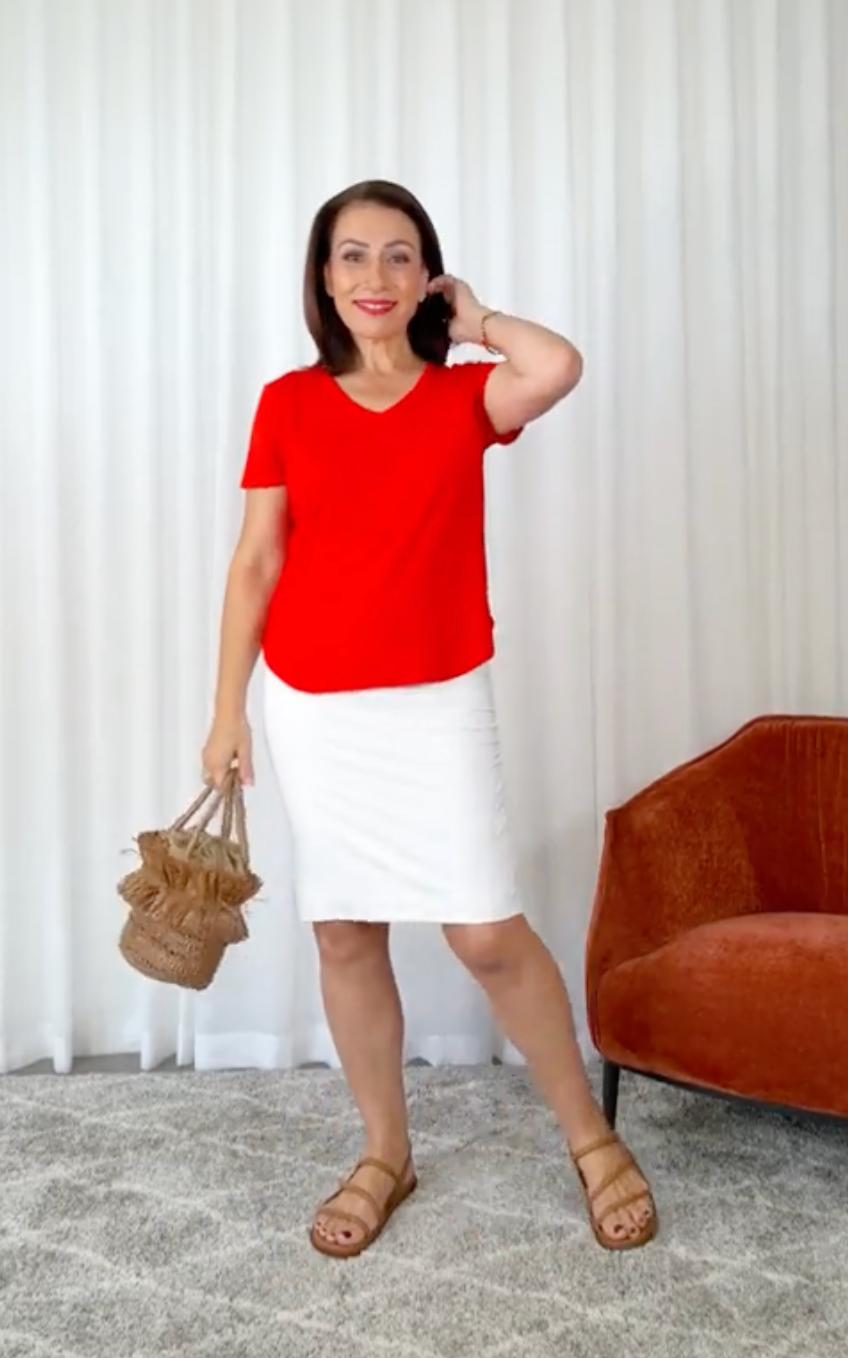 Lou Lou Veronica Bamboo V-Neck T-Shirt (Fiery Red)