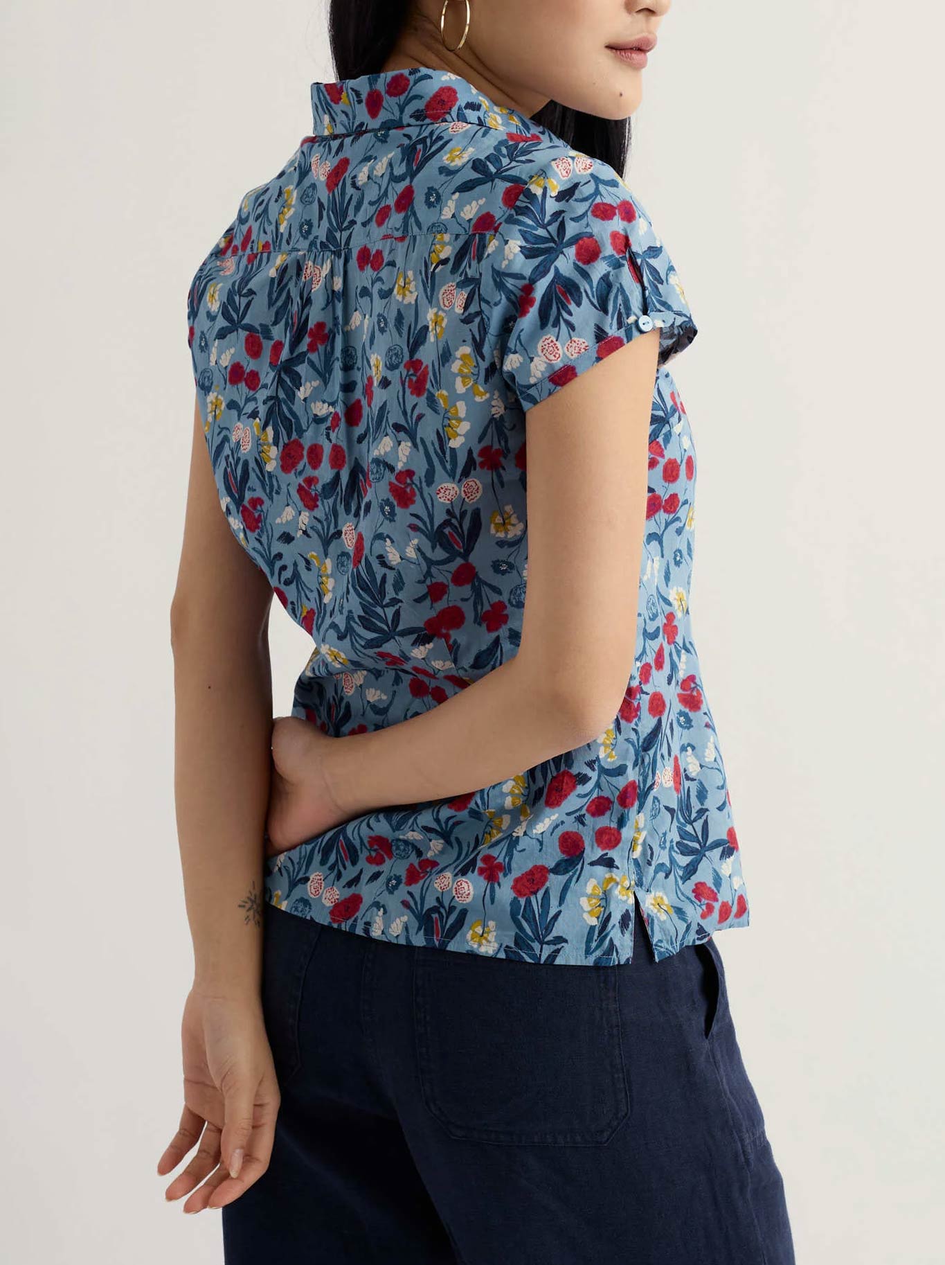 SEASALT RUSHMAKER SHIRT (Spring Stems Seascape)