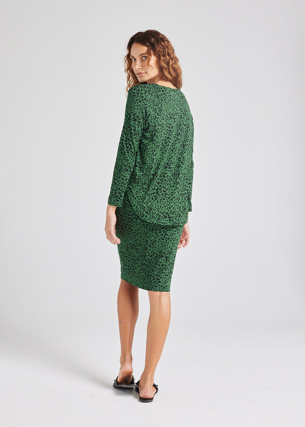 Lou Lou Sia V Neck Bamboo Longsleeve Top (Green Leopard)