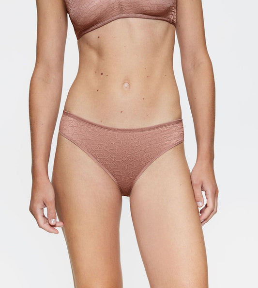 Triumph Signature Sheer Tai (Toasted Almond)