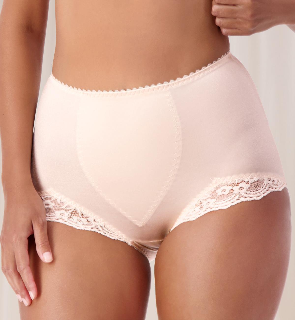 Triumph Something Else Tum-E-Lace Panty (Fresh Powder)
