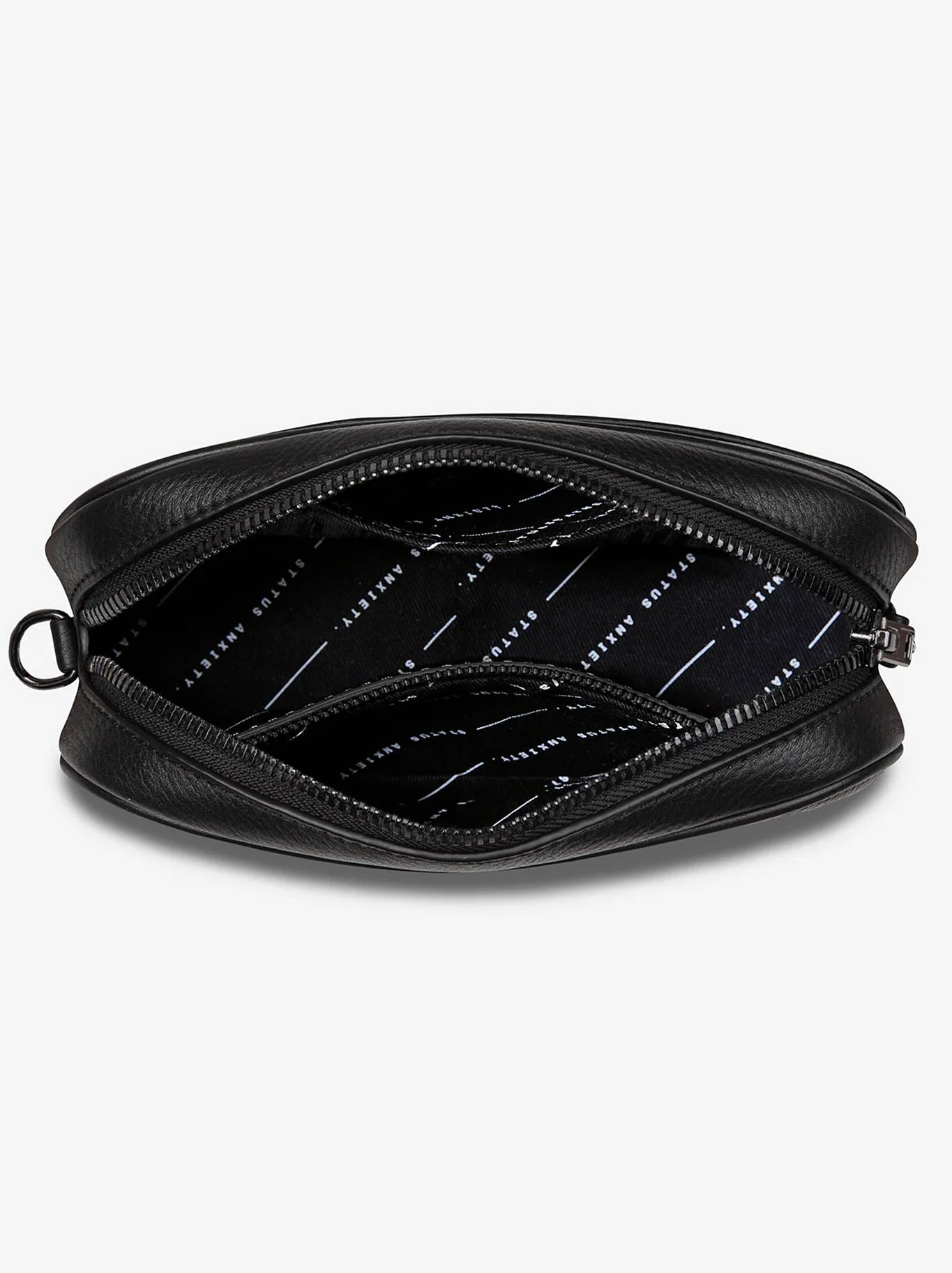 STATUS ANXIETY PLUNDER BAG WITH DUAL STRAP (Black)
