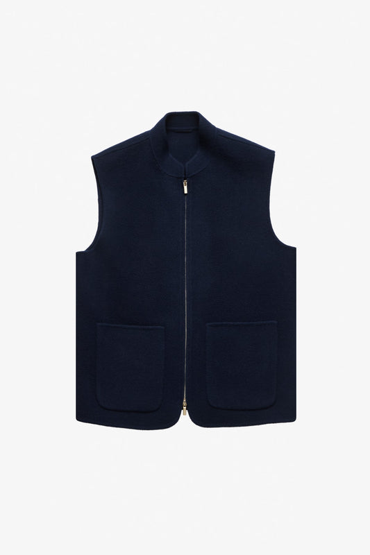 Anthony Squires Stirling (Vest)