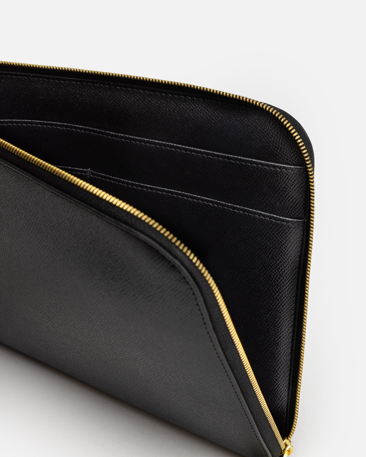 The Daily Edited Ava Ipad Organiser (Black)