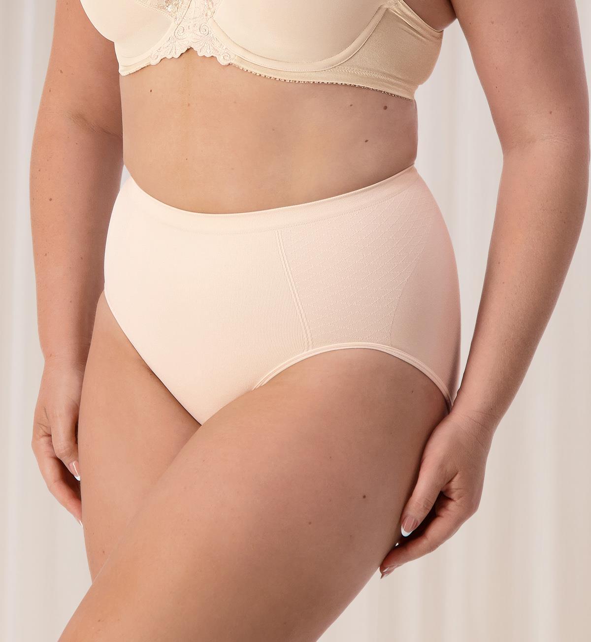 Triumph Shape Sensation Minimiser Brief (Teint)