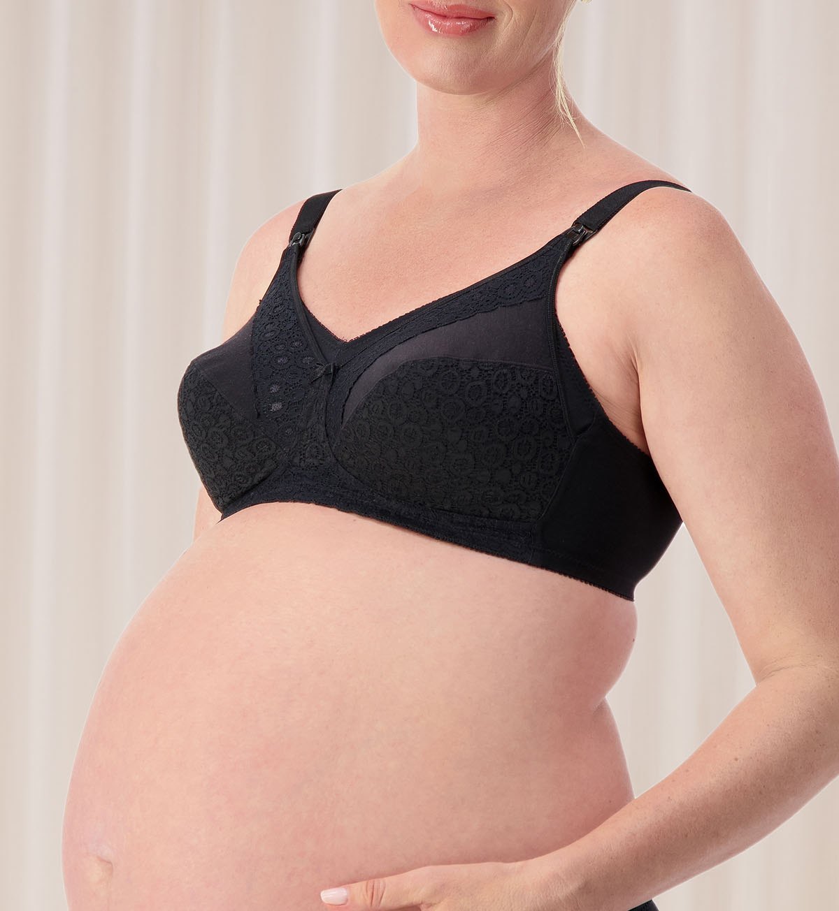 Triumph Lace Maternity Wirefree Bra (Black)