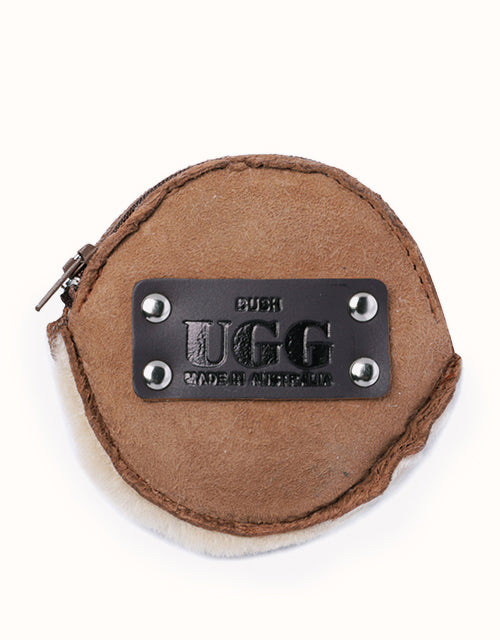 Urban UGG® Zip Purse (Chestnut)