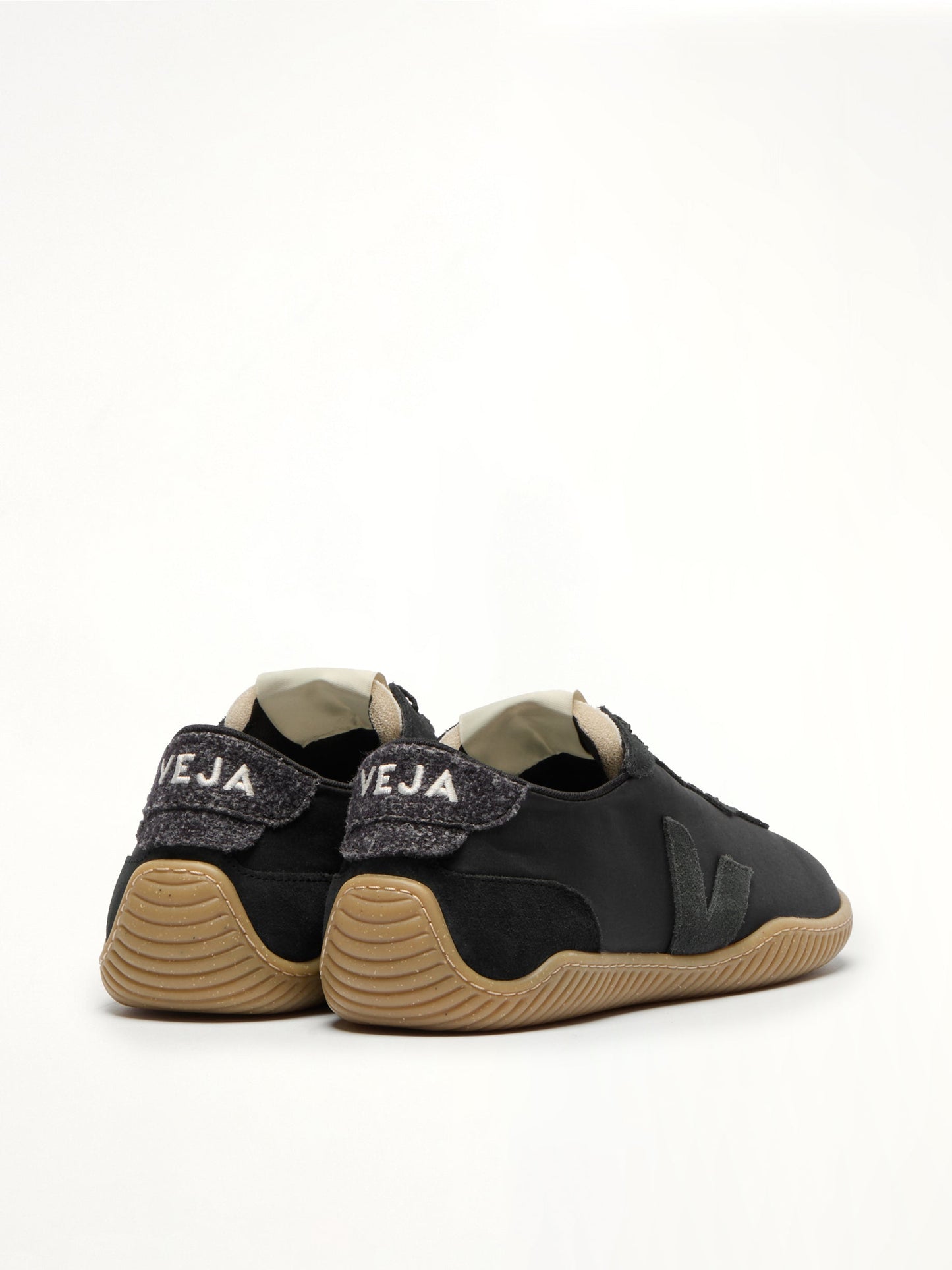 Veja x Baserange Jitsu Sneaker (Black)