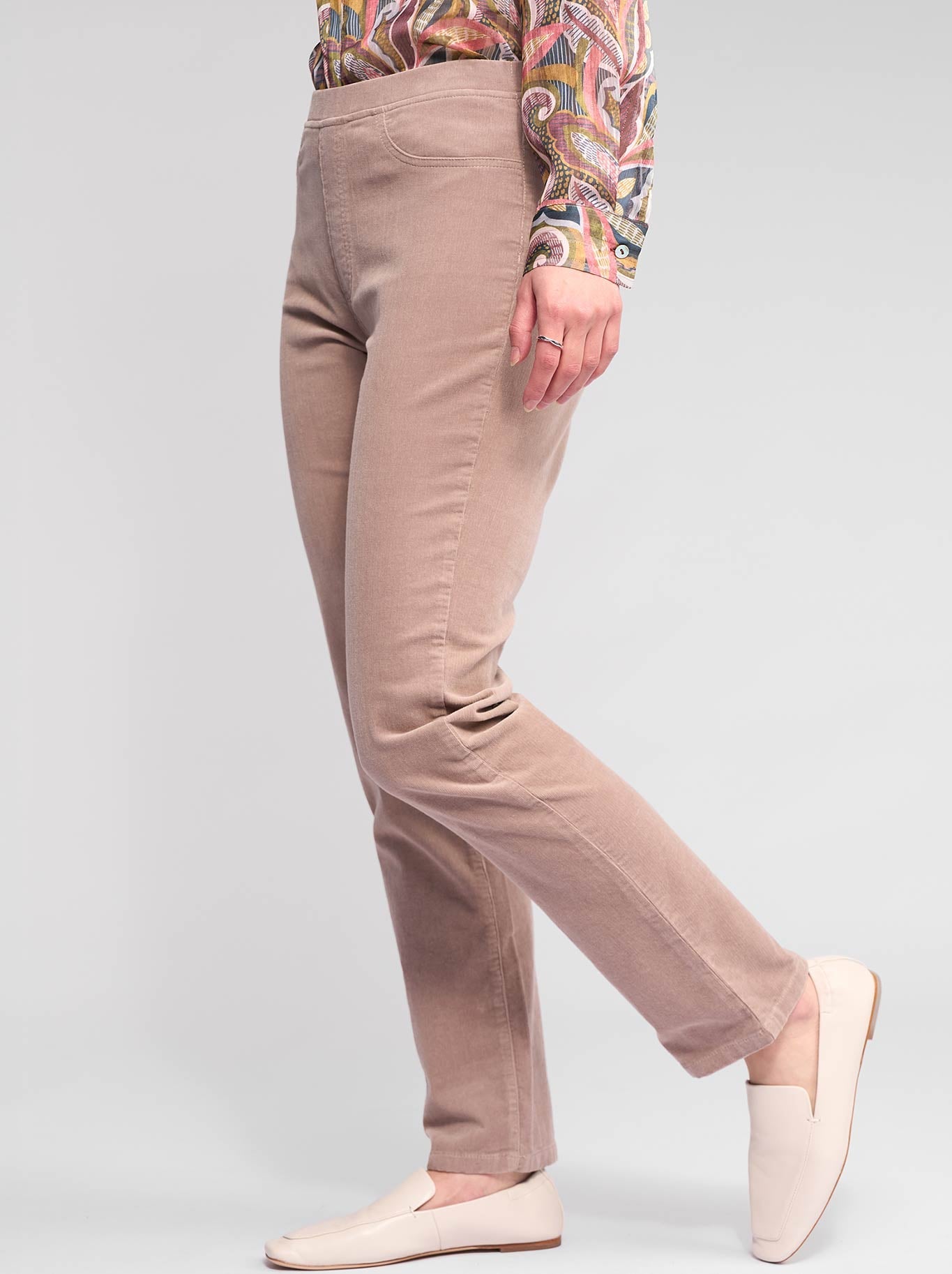 Vassalli Bay Slim Leg Cord Pull On Pant (Taupe)