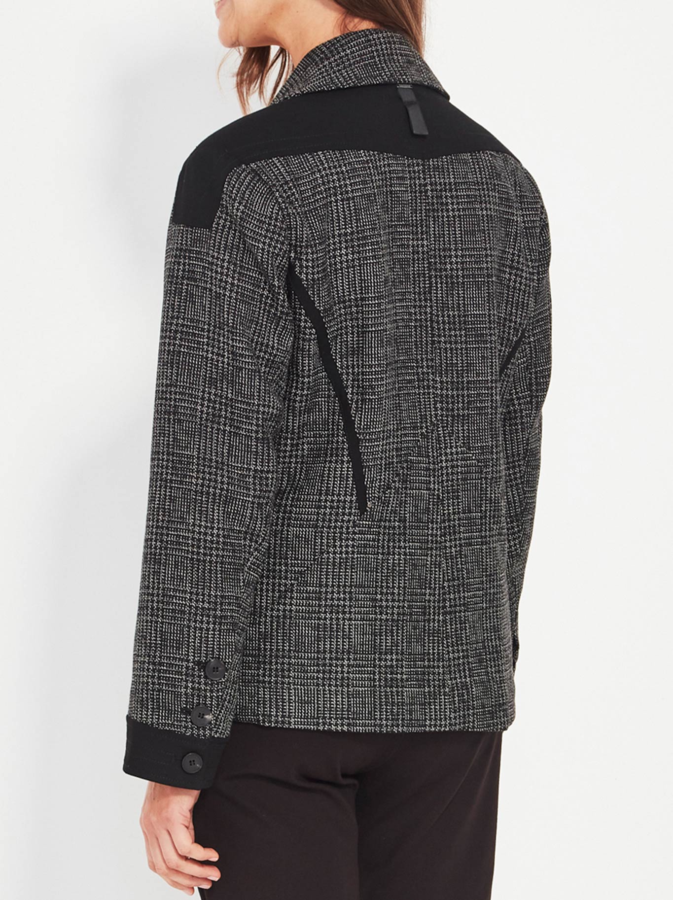 VERGE FLO JACKET (Black)