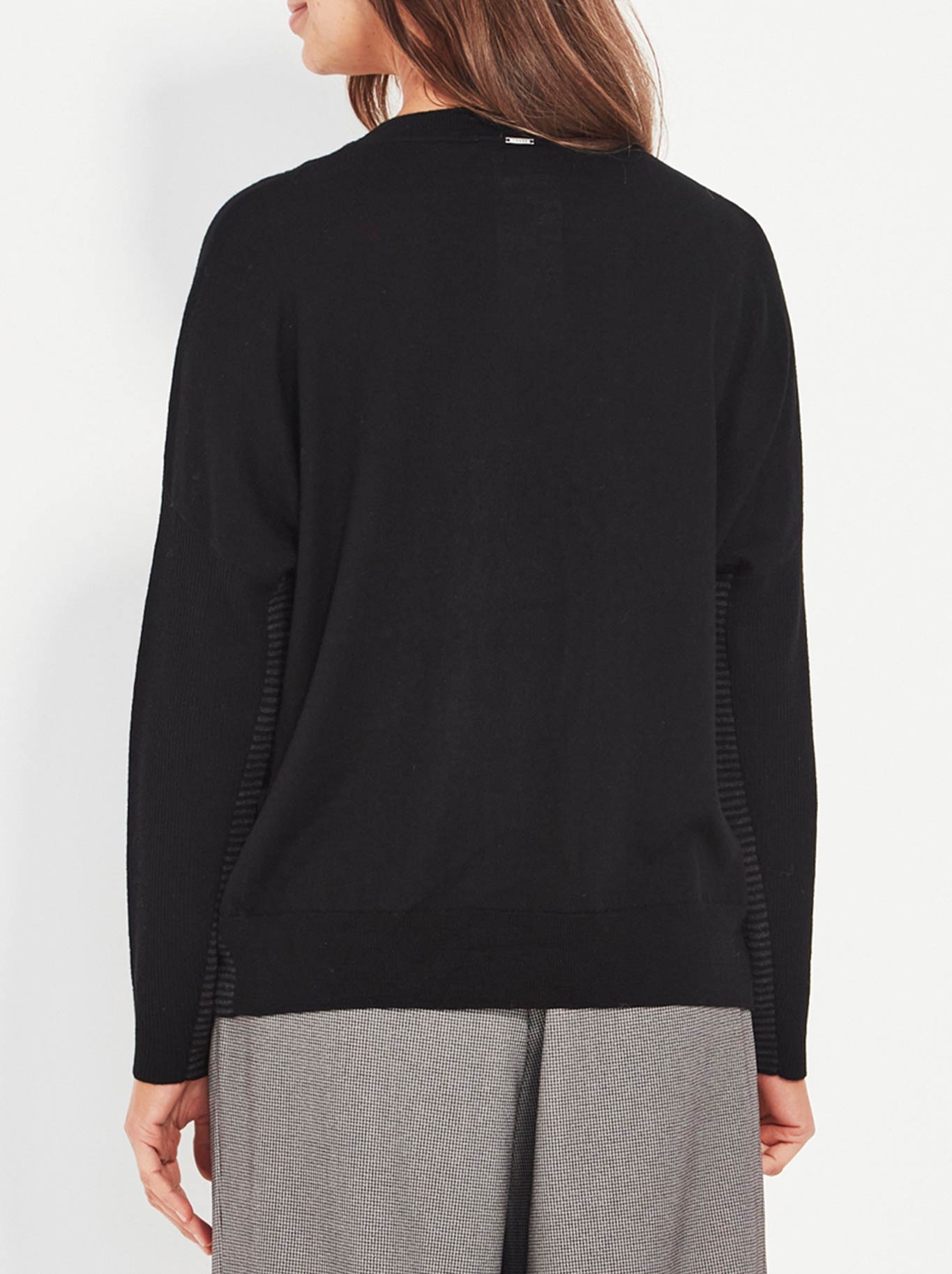 VERGE TAKEOFF SWEATER (Black)